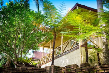 Elizabeth Beach NSW Accommodation NSW