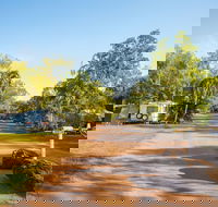 AAOK Lakes Resort  Caravan Park - Accommodation NSW