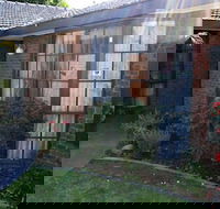 Hawthorn Holiday House