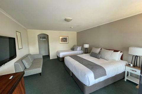 Sanctuary Inn On Westernport - Accommodation NSW 7