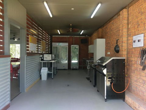 Tuncurry Lakes Resort - Accommodation NSW 4