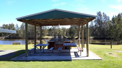 Tuncurry Lakes Resort - Accommodation NSW 2