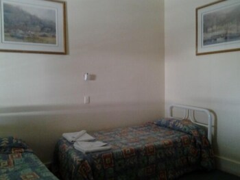 Hotel Boston - Accommodation NSW 3