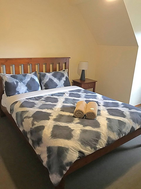 AAt 28 Goldsmith Motel - Accommodation NSW 4