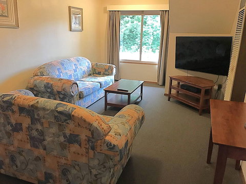 AAt 28 Goldsmith Motel - Accommodation NSW 3