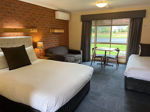 AAt 28 Goldsmith Motel - Accommodation NSW 5