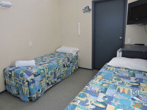 First Sun Holiday Park - Accommodation NSW 0