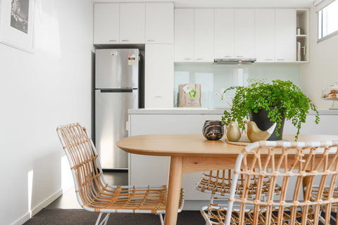 BOUTIQUE STAYS - Zinc 501 - Accommodation NSW 5