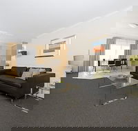 Accommodate Canberra - Kingston Court - Accommodation NSW