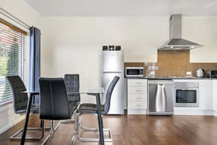 Narracan VIC Accommodation NSW