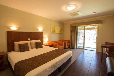 Euston Club Motel - Accommodation NSW 4