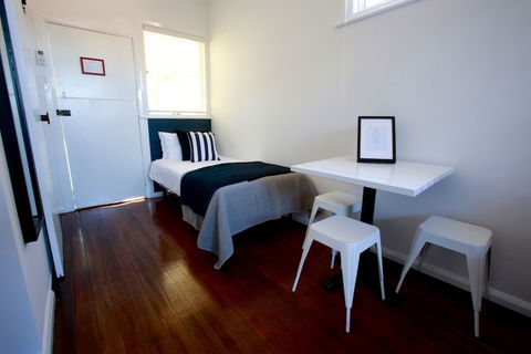 Tea Gardens Hotel - Accommodation NSW 3