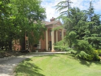 Ashbourne SA Accommodation NSW