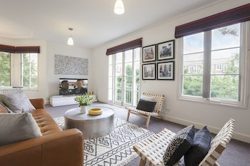 BOUTIQUE STAYS - Wellington Mews - Accommodation NSW 1