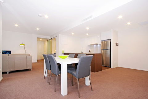 Accommodate Canberra - IQ - Braddon - Accommodation NSW 6