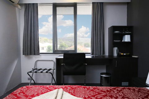 White Manor Motel - Accommodation NSW 6