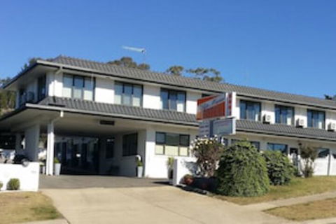 White Manor Motel - Accommodation NSW 0