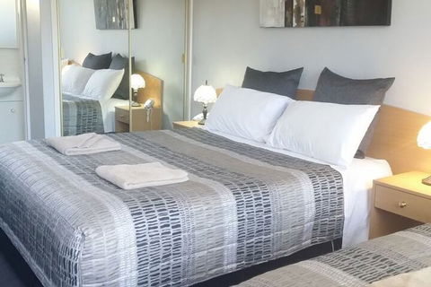 White Manor Motel - Accommodation NSW 1