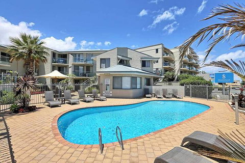 Scarborough Beach Front Resort Shell 4 - Accommodation NSW 2
