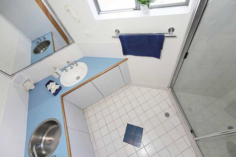 Scarborough Beach Front Resort Shell 4 - Accommodation NSW 4