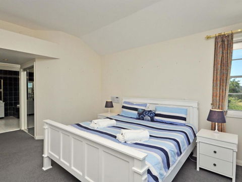 Beggars Bridge Vineyard Homestead W / Pool + Wifi + Tennis + Vineyard - Accommodation NSW 6