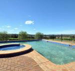 Beggars Bridge Vineyard Homestead w / pool  wifi  tennis  vineyard - Accommodation NSW