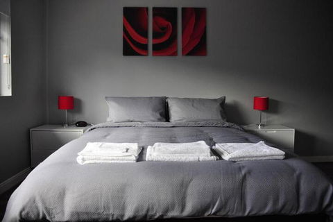 Bribie Island Square - Accommodation NSW 3