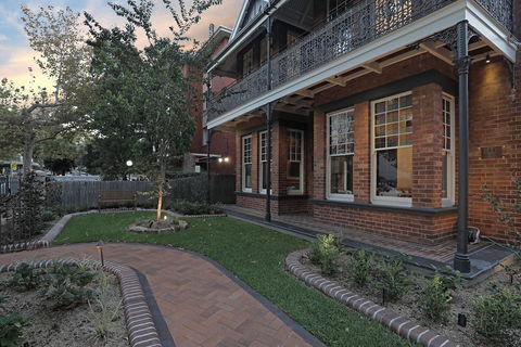 Dalziel Lodge - Accommodation NSW 2