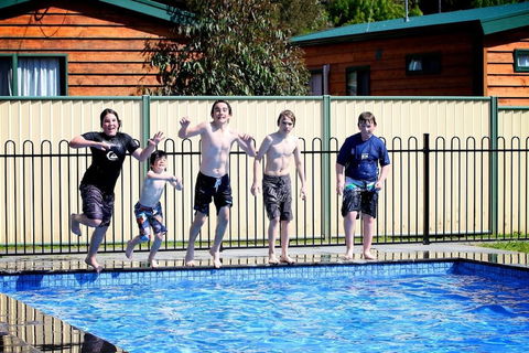Riverglen Holiday Park - Accommodation NSW 0