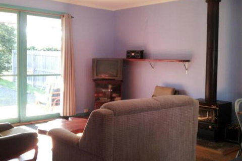 Anglesea Backpackers - Accommodation NSW 3