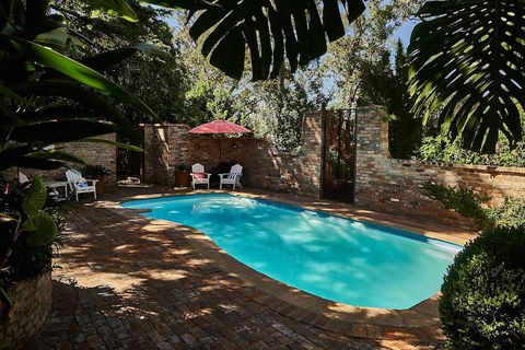 The Regents Park Mansion - Accommodation NSW 2