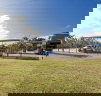 Capricorn Holiday Park - Accommodation NSW
