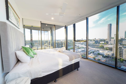 Arise Brisbane One - Accommodation NSW 5