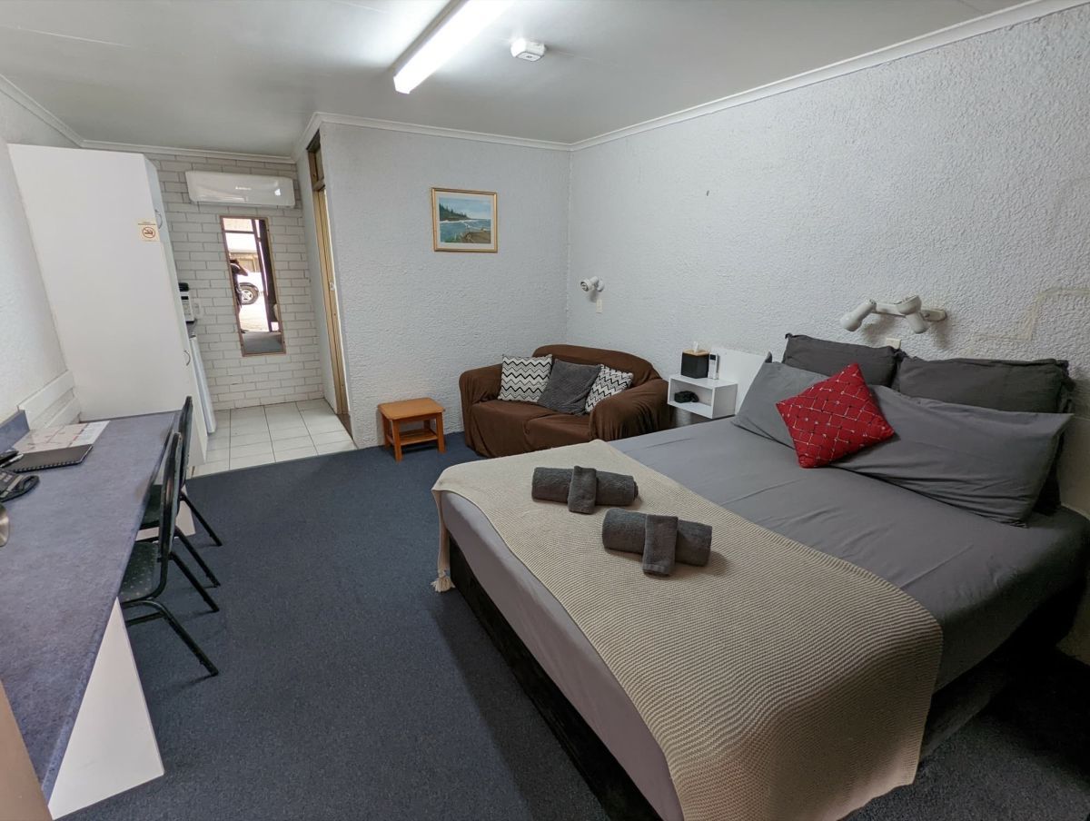 Augathella QLD Accommodation NSW