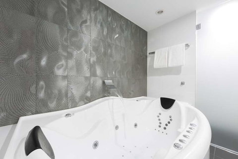 Avenue Hotel Canberra - Accommodation NSW 3