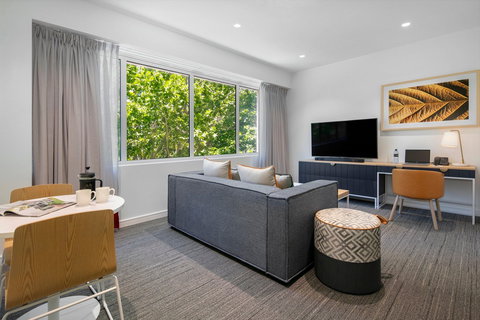 Quest Canberra City Walk - Accommodation NSW 7