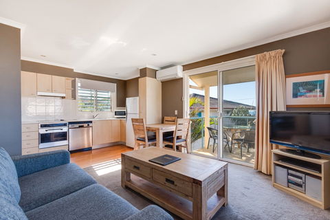 Aqualuna Beach Resort - Accommodation NSW 4