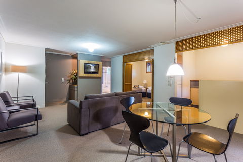 The Airport International Motel - Accommodation NSW 6