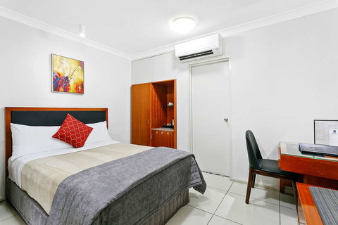 Comfort Inn & Suites Burwood - Accommodation NSW 9