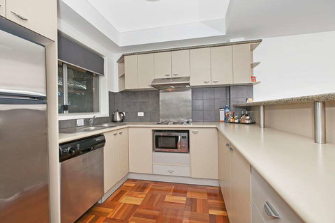 Comfort Inn & Suites Northgate Airport - Accommodation NSW 7