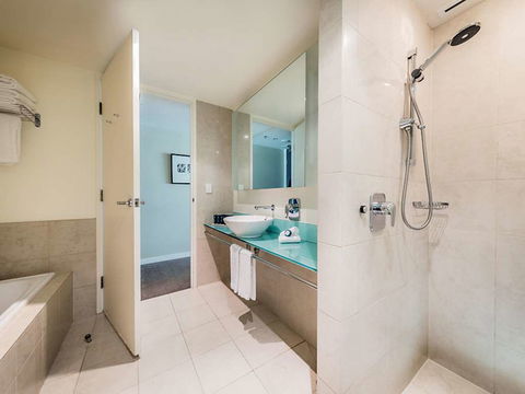 PARKROYAL Melbourne Airport - Accommodation NSW 5