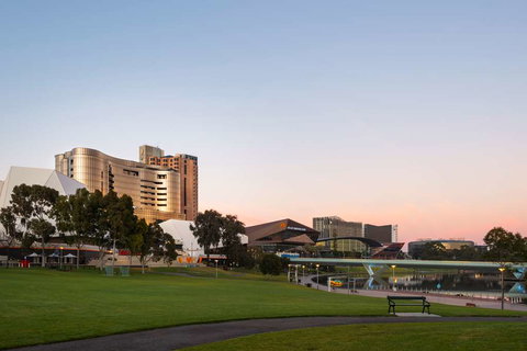 Eos by SkyCity - Accommodation NSW 0