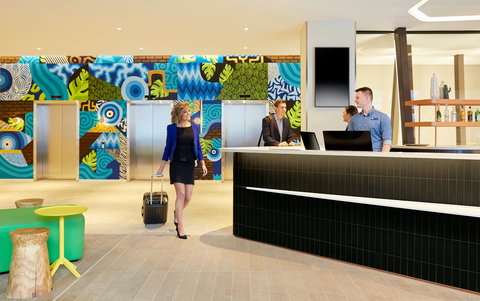 Holiday Inn Express Adelaide City Centre - Accommodation NSW 2