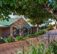 Quality Suites Banksia Gardens - Accommodation NSW