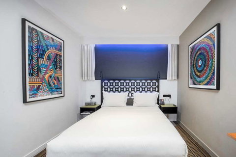 The Constance - Accommodation NSW 7
