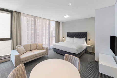 Meriton Suites Campbell Street - Accommodation NSW 5