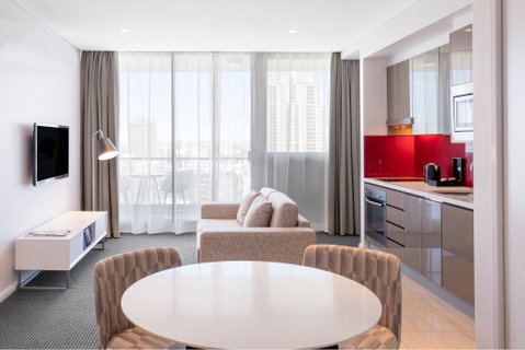 Meriton Suites Campbell Street - Accommodation NSW 7