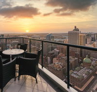 Meriton Suites Pitt Street - Accommodation NSW