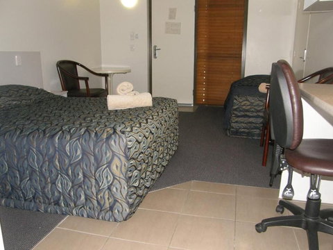 Western Gateway Motel - Accommodation NSW 11