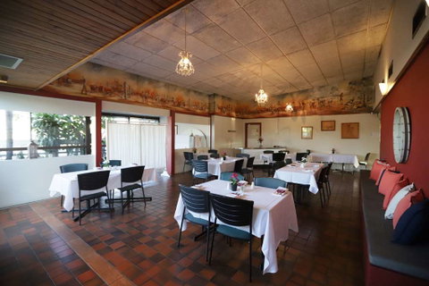 Emerald Central Hotel - Accommodation NSW 2